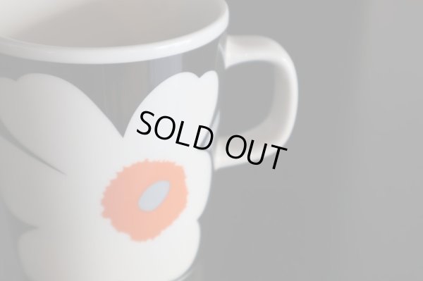 画像5: マリメッコ Mａｒｉｍｅｋｋｏ　ウニッコ６０ｔｈ　マグ　ブラック/オレンジ