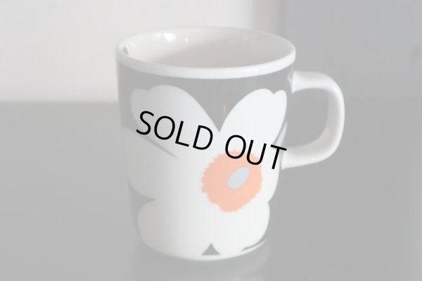 画像3: マリメッコ Mａｒｉｍｅｋｋｏ　ウニッコ６０ｔｈ　マグ　ブラック/オレンジ