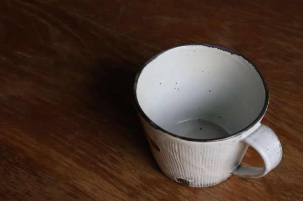 画像5: 信楽焼　へちもん　くし目粉引　マグカップ